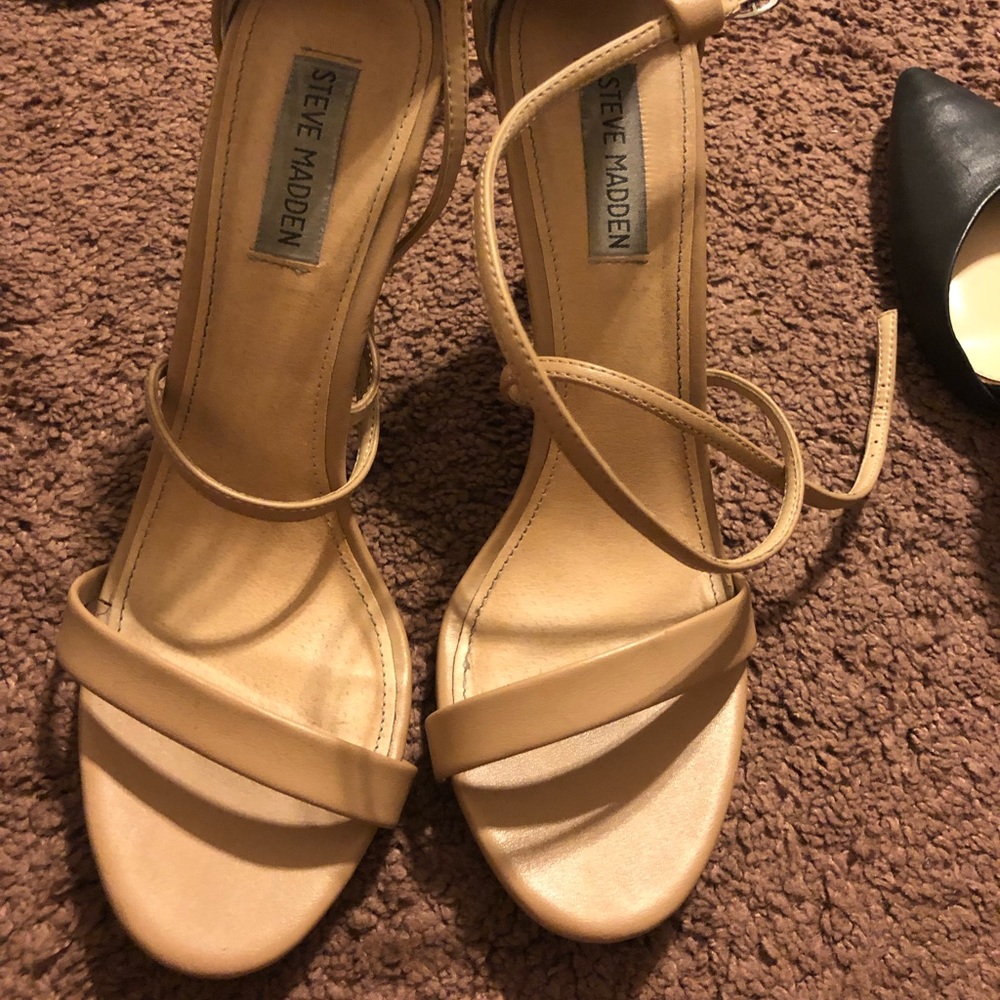 Steve Madden tan leather heels